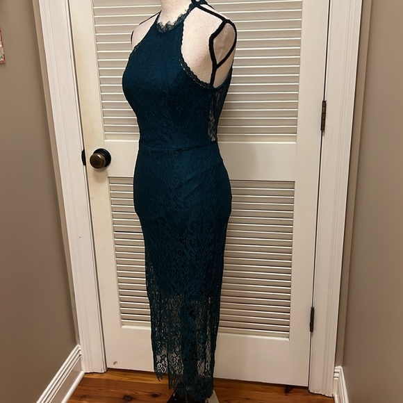 Lulus Kiss Me at Midnight Lace Halter Bodycon Midi Dress in Forest Green, Sz S - Picture 14 of 17